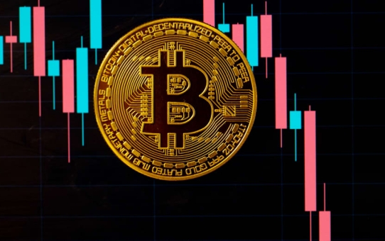 Bitcoin на пороге $140 000: почему прогноз по BTC снова пересматривают